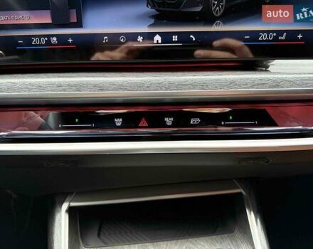 Чорний БМВ 7 Серія, об'ємом двигуна 3 л та пробігом 17 тис. км за 113900 $, фото 37 на Automoto.ua