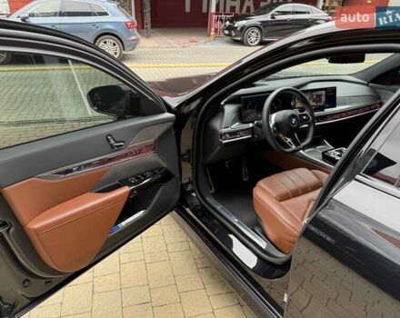 Чорний БМВ 7 Серія, об'ємом двигуна 3 л та пробігом 17 тис. км за 113900 $, фото 13 на Automoto.ua