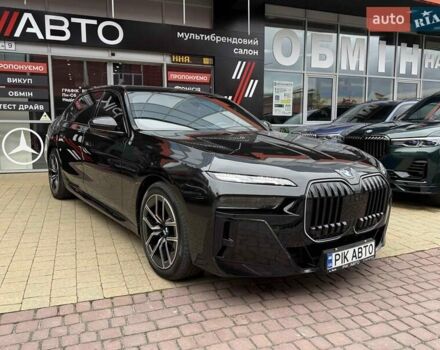Чорний БМВ 7 Серія, об'ємом двигуна 3 л та пробігом 17 тис. км за 113900 $, фото 2 на Automoto.ua