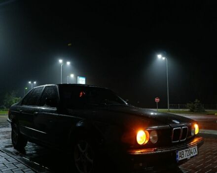 Черный БМВ 7 Серия, объемом двигателя 3.5 л и пробегом 380 тыс. км за 4500 $, фото 1 на Automoto.ua