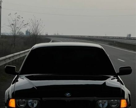 Черный БМВ 7 Серия, объемом двигателя 4.4 л и пробегом 460 тыс. км за 6300 $, фото 1 на Automoto.ua