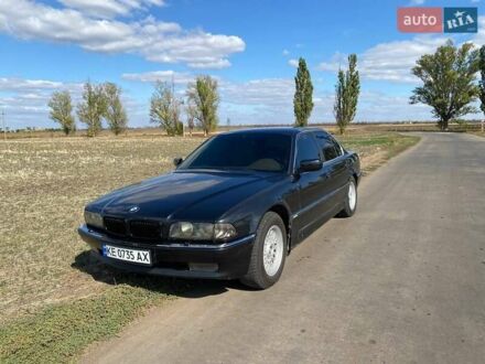Черный БМВ 7 Серия, объемом двигателя 3.5 л и пробегом 363 тыс. км за 5500 $, фото 1 на Automoto.ua