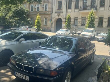 Черный БМВ 7 Серия, объемом двигателя 2.8 л и пробегом 150 тыс. км за 4728 $, фото 1 на Automoto.ua