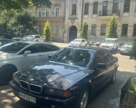 Черный БМВ 7 Серия, объемом двигателя 2.8 л и пробегом 150 тыс. км за 4728 $, фото 1 на Automoto.ua