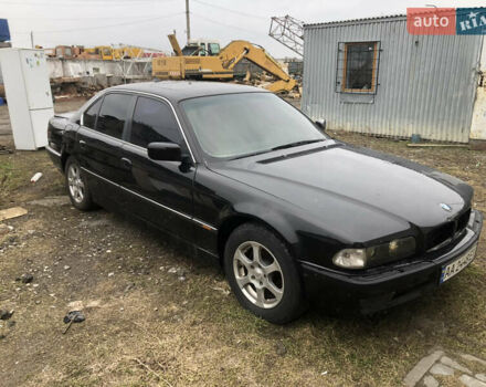 Черный БМВ 7 Серия, объемом двигателя 4.4 л и пробегом 327 тыс. км за 4400 $, фото 1 на Automoto.ua