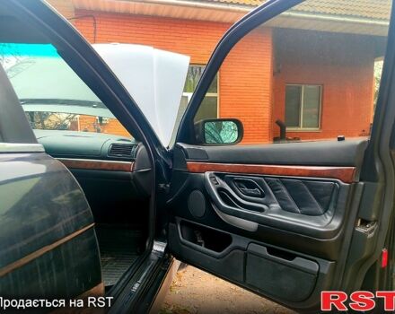 Черный БМВ 7 Серия, объемом двигателя 3.5 л и пробегом 365 тыс. км за 4000 $, фото 1 на Automoto.ua