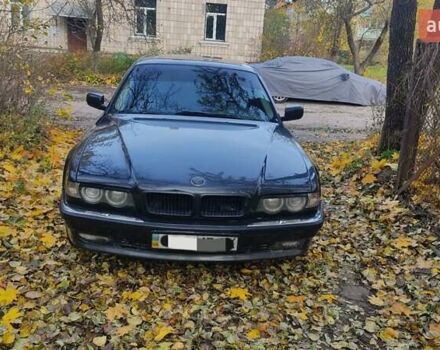 Черный БМВ 7 Серия, объемом двигателя 5.4 л и пробегом 270 тыс. км за 3000 $, фото 1 на Automoto.ua