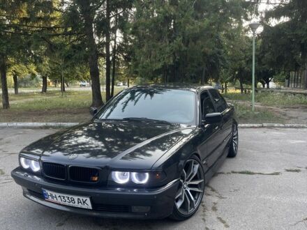 БМВ 7 Серия 1999 в Чугуеве на Automoto.ua Черный БМВ 7 Серия, объемом двигателя 3.9 л и пробегом 80 тыс. км за 5300 $, фото 1 на Automoto.ua