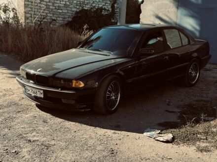 Чорний БМВ 7 Серія, об'ємом двигуна 4.4 л та пробігом 440 тис. км за 7000 $, фото 1 на Automoto.ua