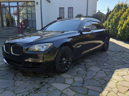 Черный БМВ 7 Серия, объемом двигателя 4.4 л и пробегом 260 тыс. км за 11900 $, фото 1 на Automoto.ua
