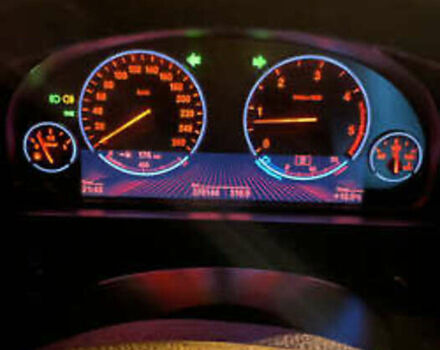 Черный БМВ 7 Серия, объемом двигателя 3 л и пробегом 275 тыс. км за 16000 $, фото 1 на Automoto.ua