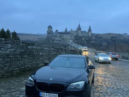 Черный БМВ 7 Серия, объемом двигателя 3 л и пробегом 240 тыс. км за 15500 $, фото 1 на Automoto.ua