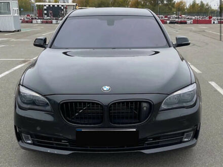 Черный БМВ 7 Серия, объемом двигателя 4.4 л и пробегом 257 тыс. км за 17777 $, фото 1 на Automoto.ua