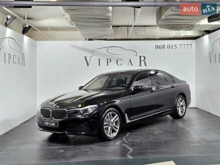БМВ 7 Серия 2015 в Киеве на Automoto.ua Черный БМВ 7 Серия, объемом двигателя 4.39 л и пробегом 185 тыс. км за 29999 $, фото 1 на Automoto.ua