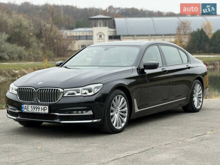 Черный БМВ 7 Серия, объемом двигателя 4.39 л и пробегом 18 тыс. км за 63000 $, фото 1 на Automoto.ua