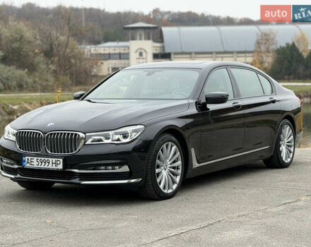 Черный БМВ 7 Серия, объемом двигателя 4.39 л и пробегом 18 тыс. км за 63000 $, фото 1 на Automoto.ua