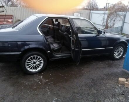 Фіолетовий БМВ 7 Серія, об'ємом двигуна 3 л та пробігом 300 тис. км за 1183 $, фото 1 на Automoto.ua