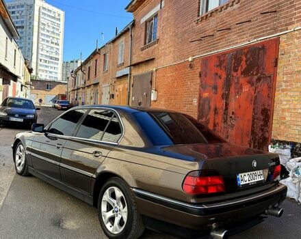 Коричневий БМВ 7 Серія, об'ємом двигуна 4 л та пробігом 399 тис. км за 3499 $, фото 5 на Automoto.ua