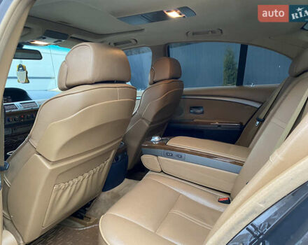 Коричневый БМВ 7 Серия, объемом двигателя 3 л и пробегом 337 тыс. км за 10000 $, фото 14 на Automoto.ua