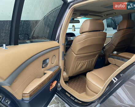 Коричневый БМВ 7 Серия, объемом двигателя 3 л и пробегом 337 тыс. км за 10000 $, фото 15 на Automoto.ua