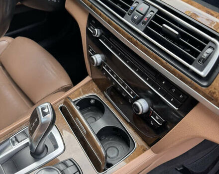 Коричневый БМВ 7 Серия, объемом двигателя 2.98 л и пробегом 197 тыс. км за 19999 $, фото 42 на Automoto.ua