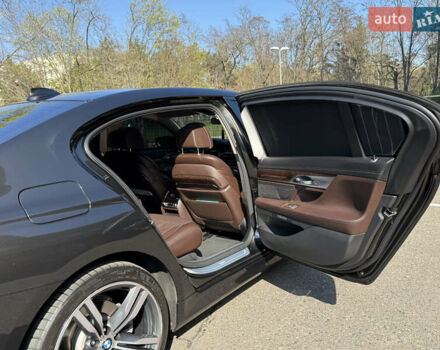 Коричневый БМВ 7 Серия, объемом двигателя 3 л и пробегом 160 тыс. км за 35700 $, фото 11 на Automoto.ua