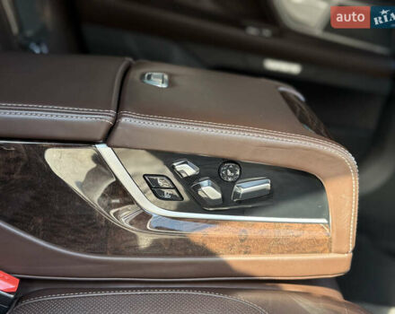Коричневый БМВ 7 Серия, объемом двигателя 3 л и пробегом 160 тыс. км за 35700 $, фото 10 на Automoto.ua