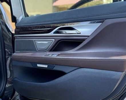 Коричневый БМВ 7 Серия, объемом двигателя 2.99 л и пробегом 218 тыс. км за 37000 $, фото 12 на Automoto.ua