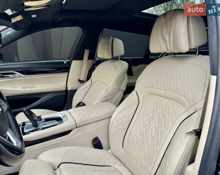 Коричневый БМВ 7 Серия, объемом двигателя 2.99 л и пробегом 141 тыс. км за 69999 $, фото 19 на Automoto.ua