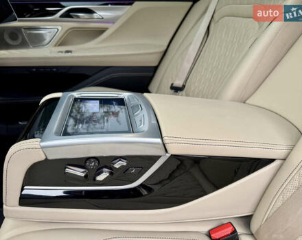 Коричневый БМВ 7 Серия, объемом двигателя 2.99 л и пробегом 141 тыс. км за 69999 $, фото 27 на Automoto.ua