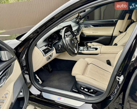 Коричневый БМВ 7 Серия, объемом двигателя 2.99 л и пробегом 141 тыс. км за 69999 $, фото 17 на Automoto.ua