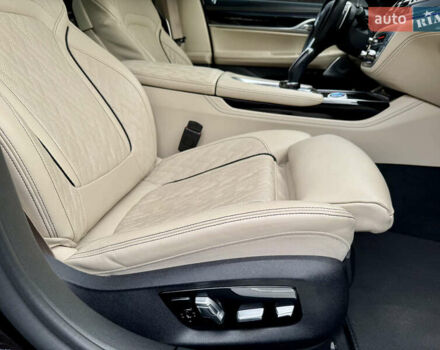 Коричневый БМВ 7 Серия, объемом двигателя 2.99 л и пробегом 141 тыс. км за 69999 $, фото 38 на Automoto.ua