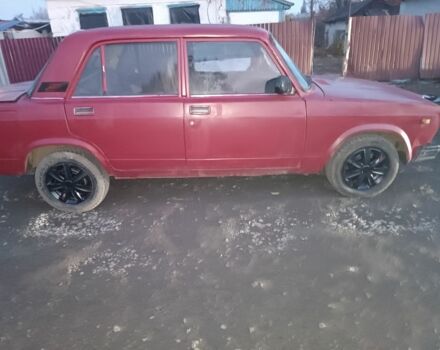 Красный БМВ 7 Серия, объемом двигателя 1.5 л и пробегом 270 тыс. км за 572 $, фото 3 на Automoto.ua