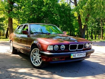 БМВ 7 Серия 1988 в Никополе на Automoto.ua Красный БМВ 7 Серия, объемом двигателя 3.4 л и пробегом 320 тыс. км за 3100 $, фото 1 на Automoto.ua