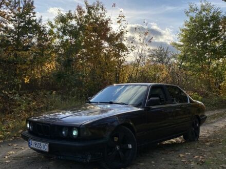 Красный БМВ 7 Серия, объемом двигателя 3 л и пробегом 423 тыс. км за 1450 $, фото 1 на Automoto.ua