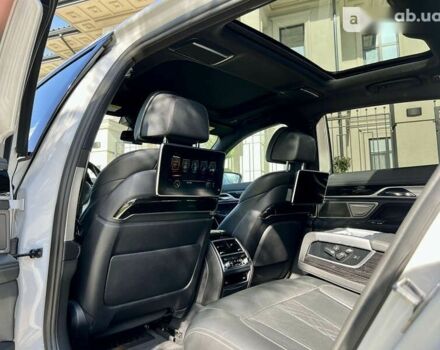 БМВ 7 Серия, объемом двигателя 3 л и пробегом 140 тыс. км за 55000 $, фото 28 на Automoto.ua