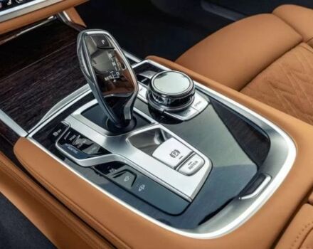БМВ 7 Серія, об'ємом двигуна 4.4 л та пробігом 1 тис. км за 78625 $, фото 11 на Automoto.ua
