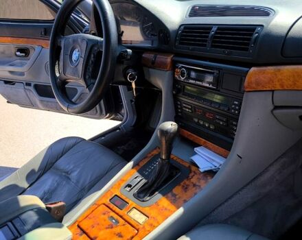 БМВ 7 Серія, об'ємом двигуна 30 л та пробігом 450 тис. км за 2650 $, фото 6 на Automoto.ua