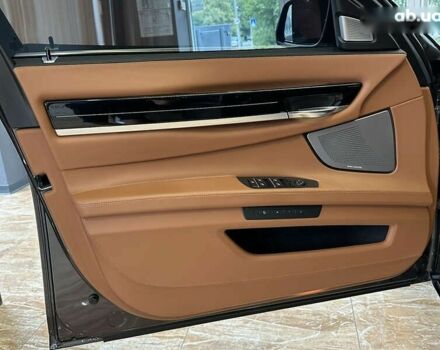 БМВ 7 Серия, объемом двигателя 4.4 л и пробегом 65 тыс. км за 32000 $, фото 19 на Automoto.ua