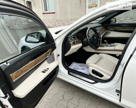 БМВ 7 Серія, об'ємом двигуна 2.98 л та пробігом 130 тис. км за 17500 $, фото 13 на Automoto.ua