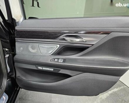 БМВ 7 Серия 2015 в Киеве на Automoto.ua БМВ 7 Серия, объемом двигателя 4.4 л и пробегом 185 тыс. км за 29999 $, фото 16 на Automoto.ua