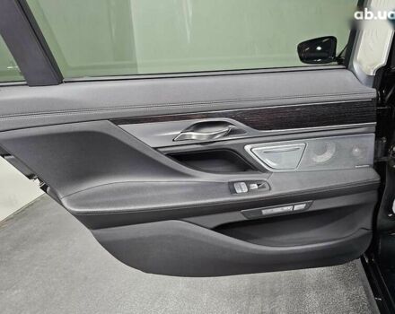 БМВ 7 Серия 2015 в Киеве на Automoto.ua БМВ 7 Серия, объемом двигателя 4.4 л и пробегом 185 тыс. км за 29999 $, фото 10 на Automoto.ua