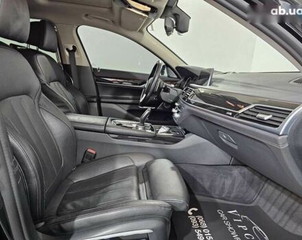 БМВ 7 Серия 2015 в Киеве на Automoto.ua БМВ 7 Серия, объемом двигателя 4.4 л и пробегом 185 тыс. км за 29999 $, фото 22 на Automoto.ua