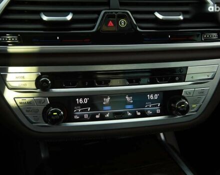 БМВ 7 Серия, объемом двигателя 4.4 л и пробегом 38 тыс. км за 63000 $, фото 19 на Automoto.ua