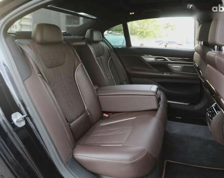 БМВ 7 Серия, объемом двигателя 4.4 л и пробегом 38 тыс. км за 63000 $, фото 11 на Automoto.ua