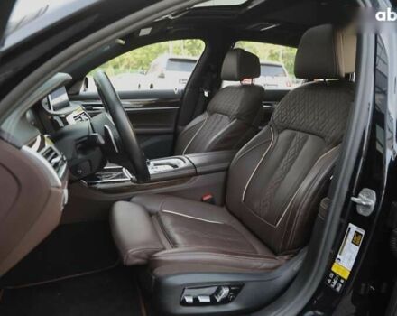 БМВ 7 Серия, объемом двигателя 4.4 л и пробегом 38 тыс. км за 63000 $, фото 9 на Automoto.ua