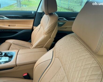 БМВ 7 Серия, объемом двигателя 3 л и пробегом 27 тыс. км за 92595 $, фото 5 на Automoto.ua