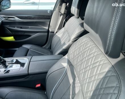 БМВ 7 Серия, объемом двигателя 3 л и пробегом 19 тыс. км за 96421 $, фото 9 на Automoto.ua