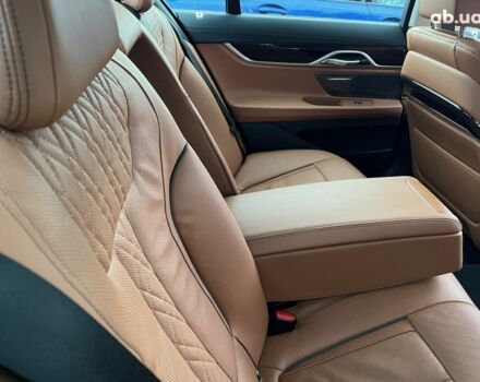 БМВ 7 Серия, объемом двигателя 3 л и пробегом 27 тыс. км за 92595 $, фото 18 на Automoto.ua