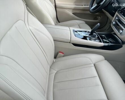 БМВ 7 Серия, объемом двигателя 3 л и пробегом 26 тыс. км за 81162 $, фото 17 на Automoto.ua